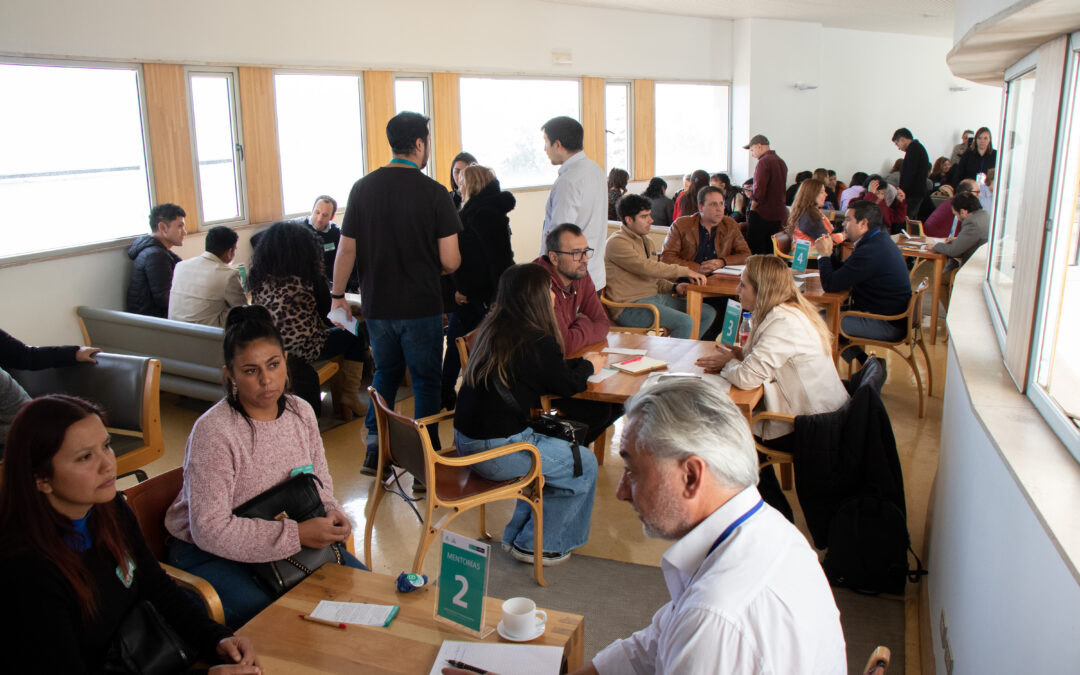 Corporación Yunus y Escuela de Negocios UAI realizan exitoso Primer Encuentro de Emprendedores en Peñalolén