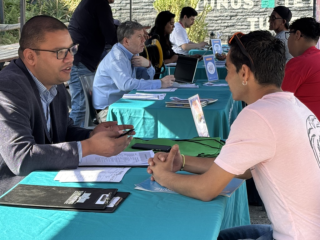 ¿Cómo prepararse para una feria laboral o punto de empleo?
